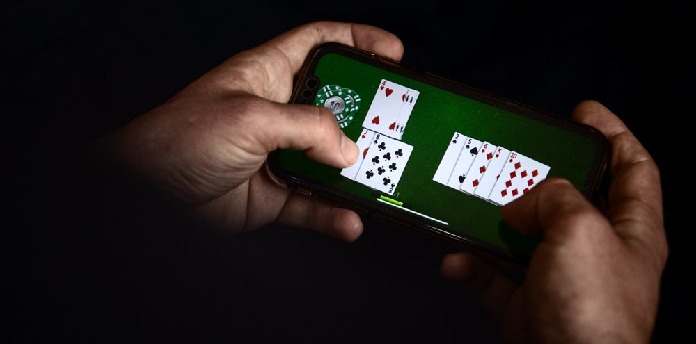 What Are The Reasons Why You Should Use A Mobile Casino App?
